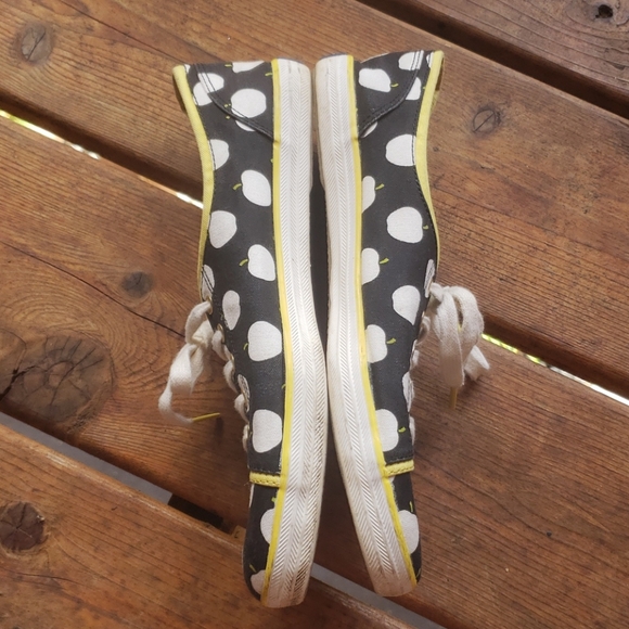KATE SPADE x KEDS Black & White Apple Rally Sneakers sz 8 Women's Casual Shoes - Picture 6 of 12